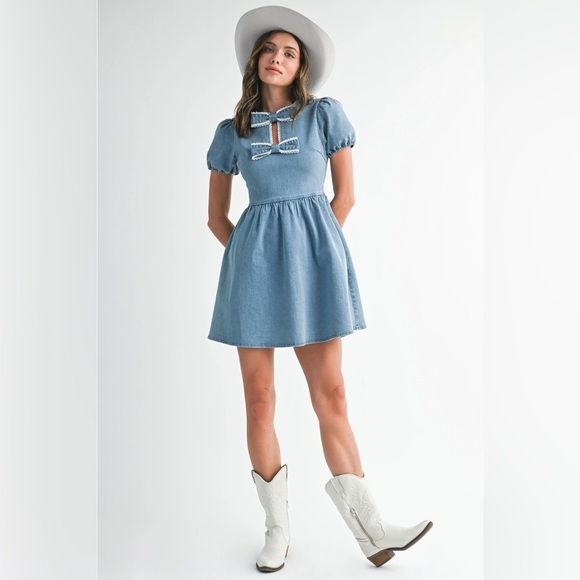 Endless Blu Dresses & Skirts - Endless Blu Blue Denim Puff Sleeve Dress